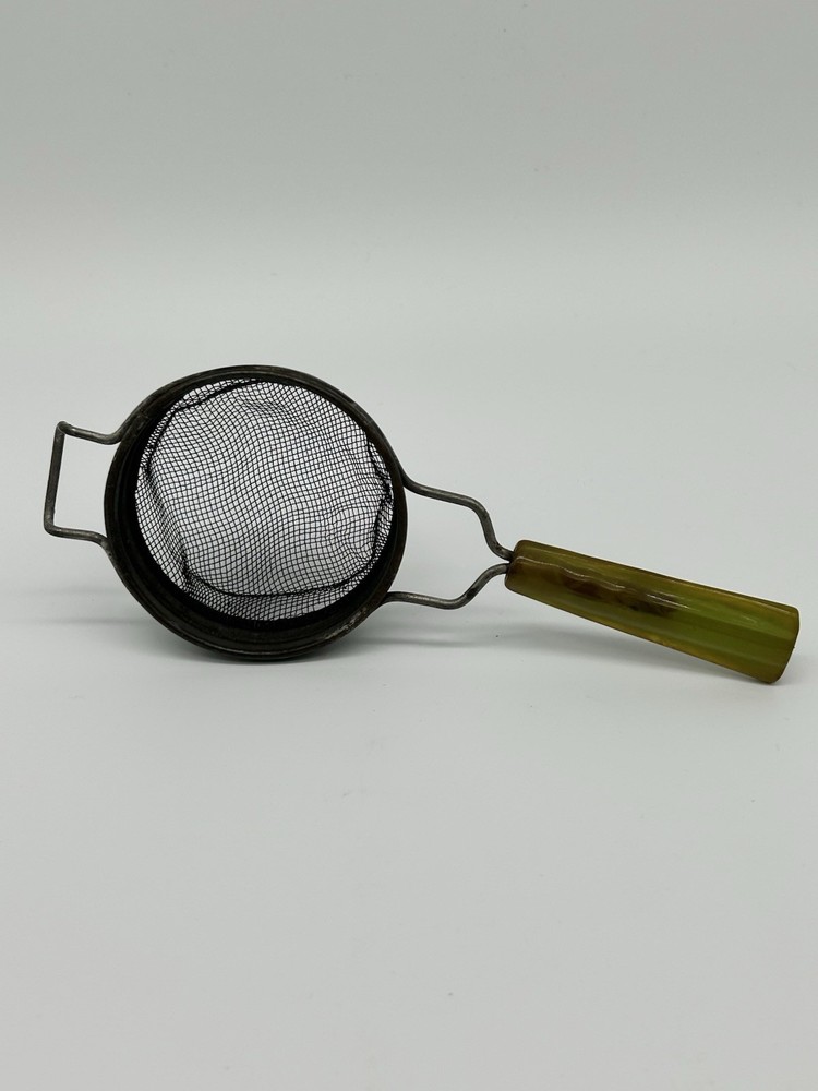 Vtg Green Bakelite Handled Small Mesh Strainer Sifter Primitive Kitchen