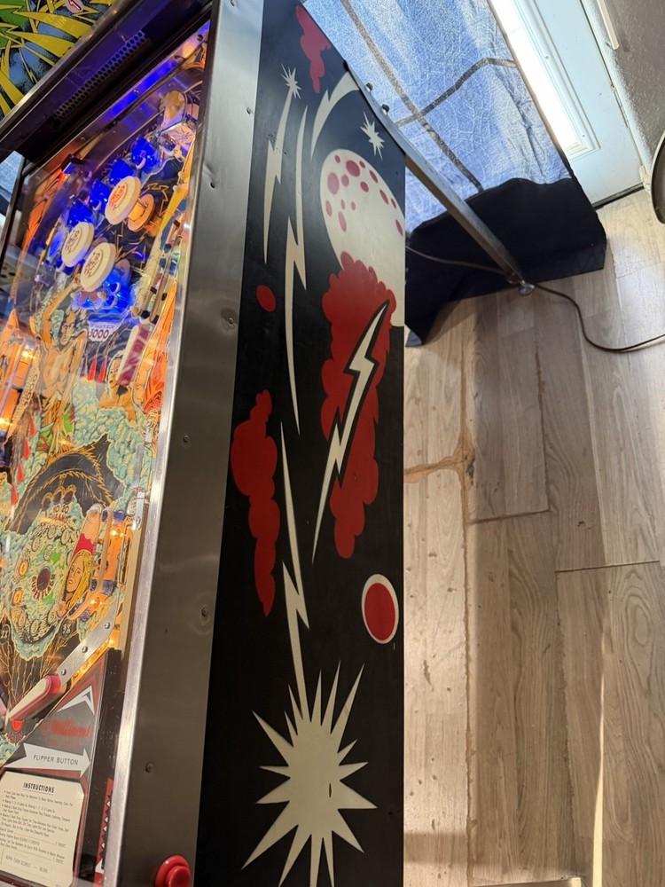 pinball machine Williams Flash, fully serviced , gorgeous