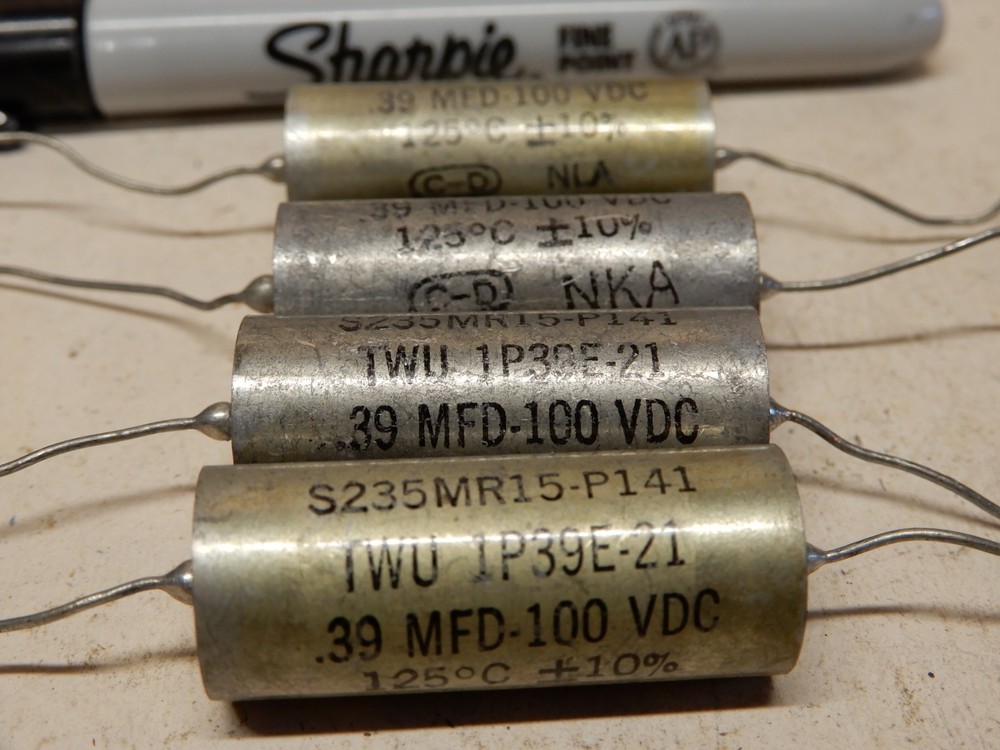 Cornell Dubilier Capacitors .39 uf MFD 100 VDC Quantity 4 NOS PIO