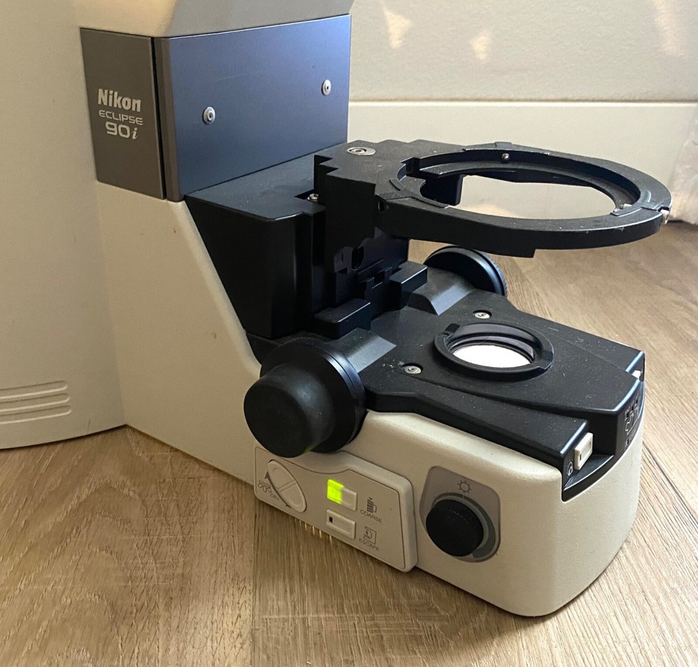 NIKON Eclipse 90i Microscope w/ 5 Objectives
