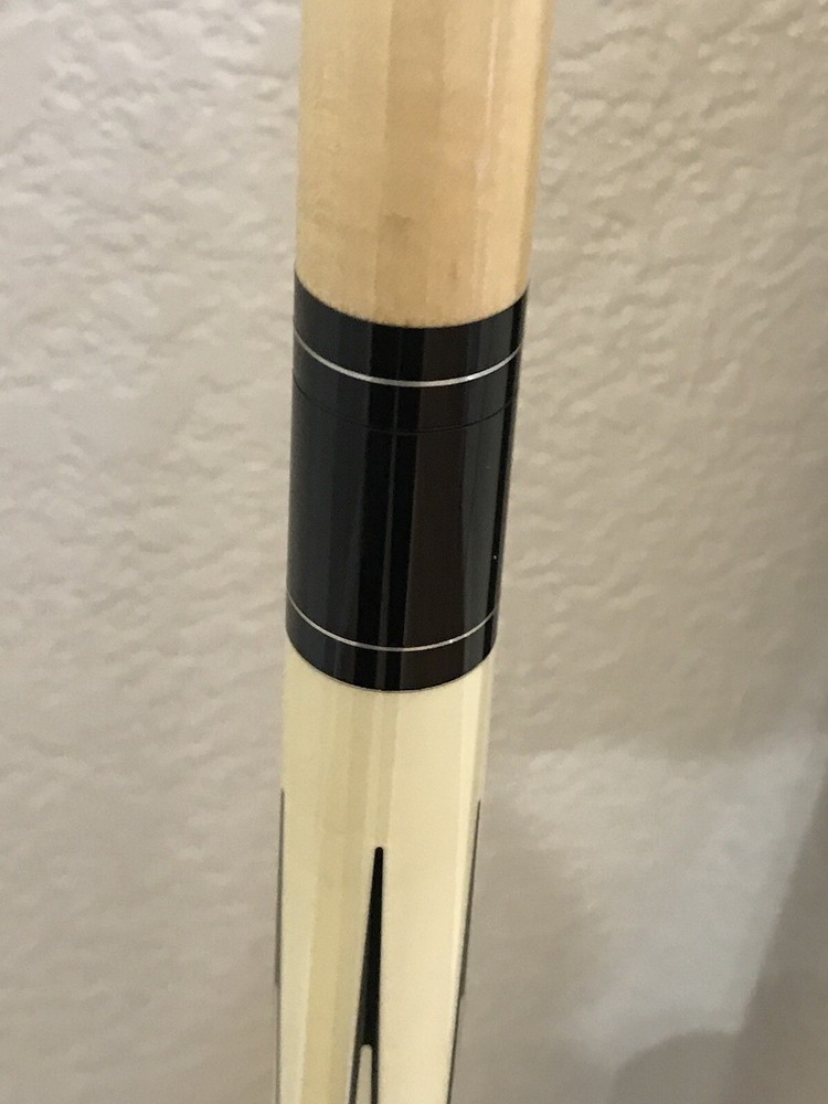 Action Pool Cue And Case ACT71 18 Oz