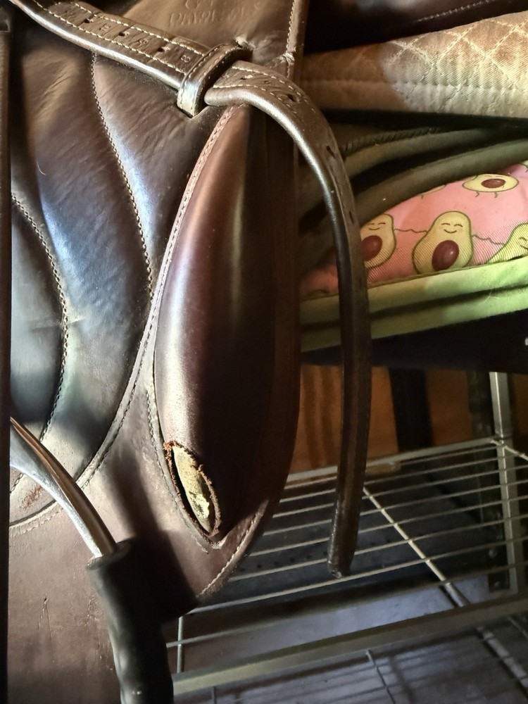 Devoucoux Jumping/Close Contact Saddle 17.5" Brown