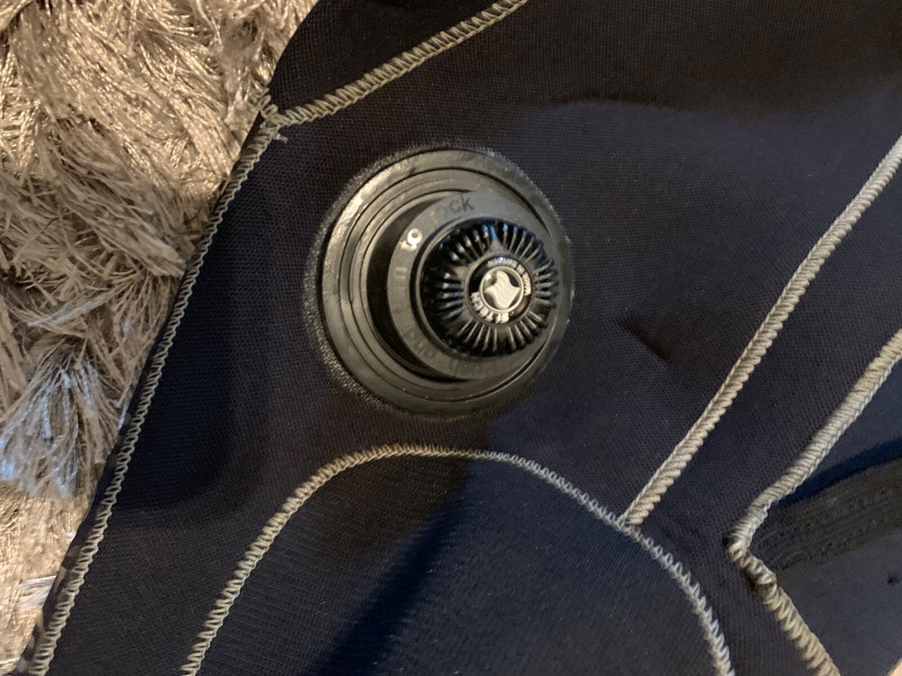Pinnacle Black Ice Drysuit (Small)
