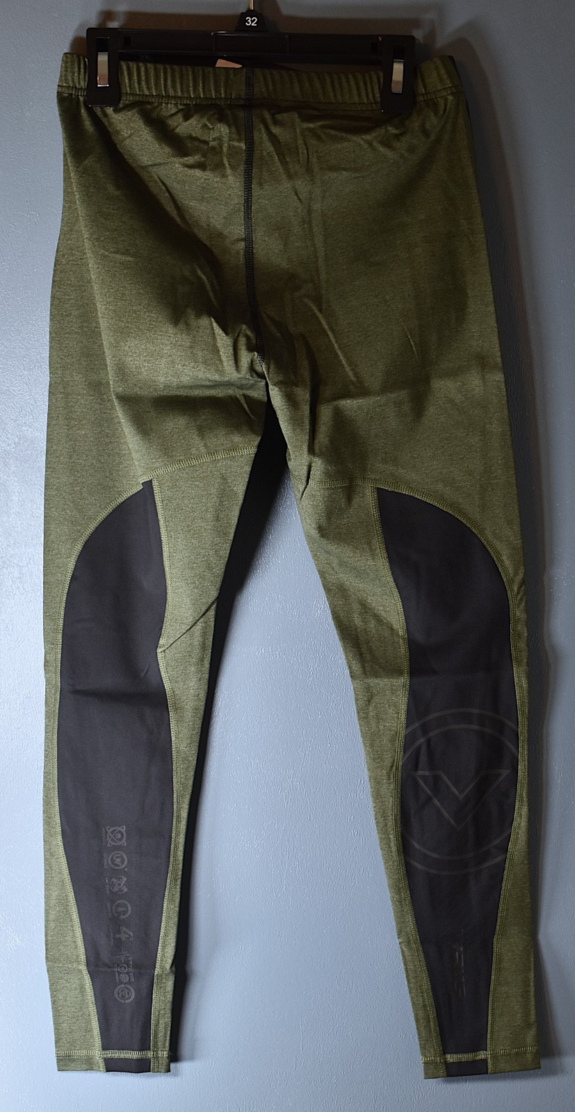 Virus Grappler V2 Splats compression tights size men's Medium, black & green