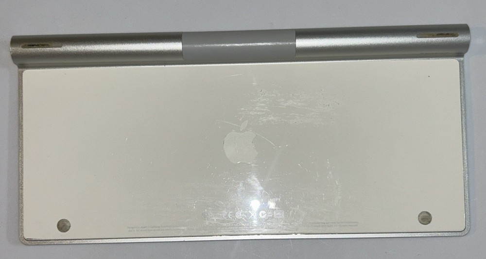 Apple A1314 Wireless Keyboard