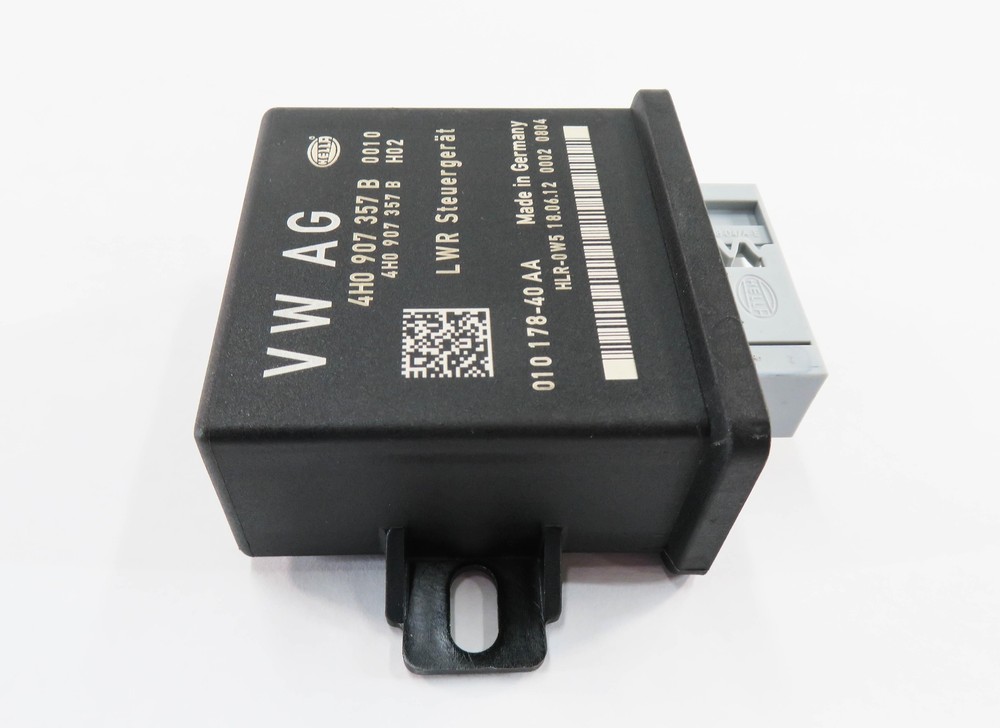 2012 AUDI Q5 (B8 8R) ADAPTIVE HEADLIGHT RANGE CONTROL MODULE