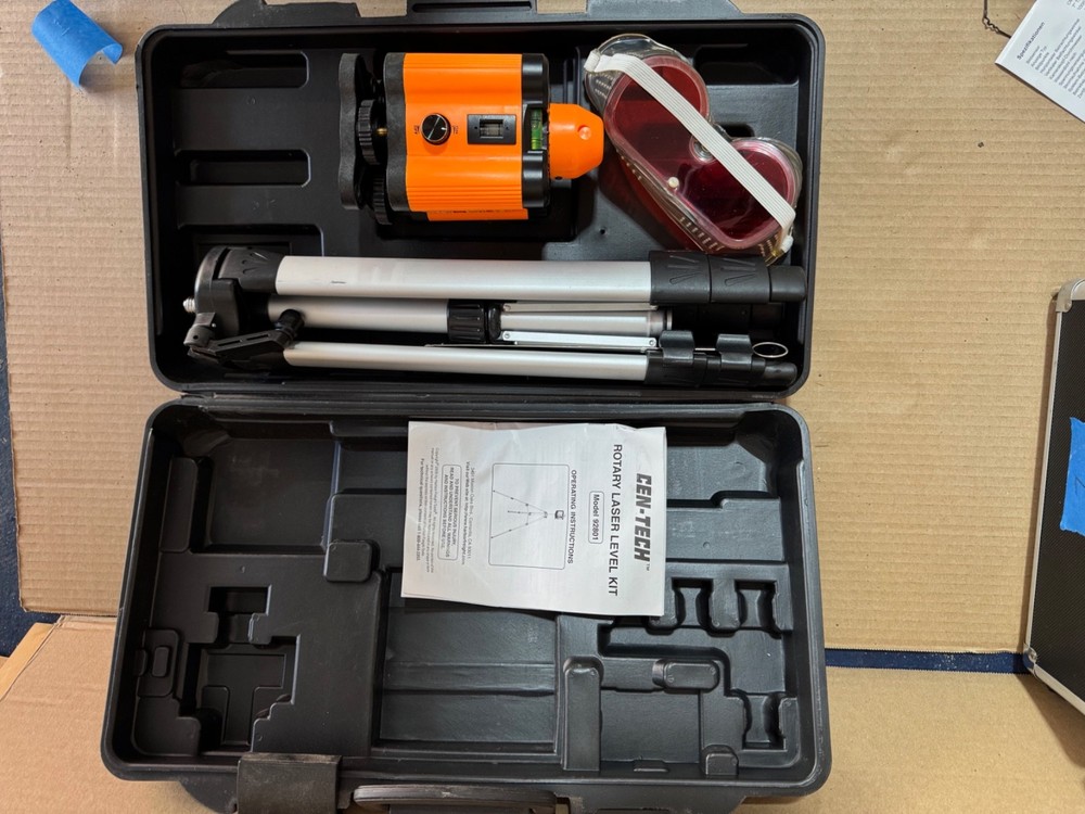 Cen-tech rotary laser level kit model 92801