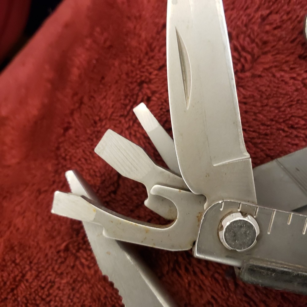 🔪 Lot 2 Gerber Multi Tool MP600 multiplier, drop point blade read