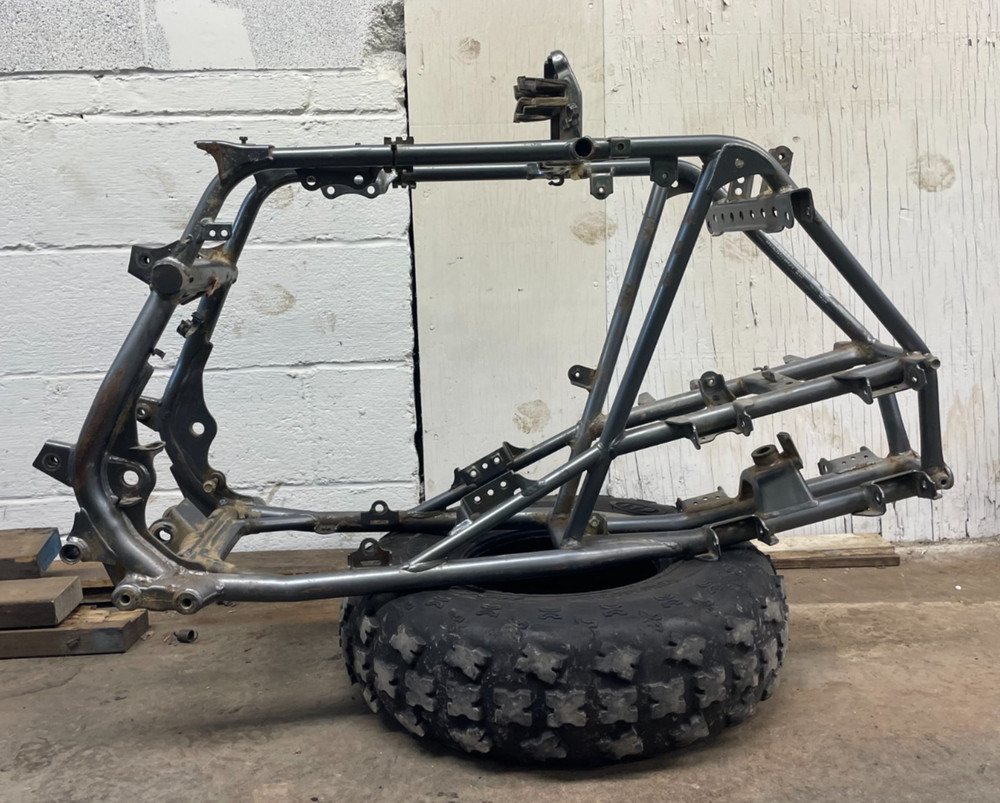 2004 Arctic Cat DVX400 Frame Chassis 3406-146 r1649