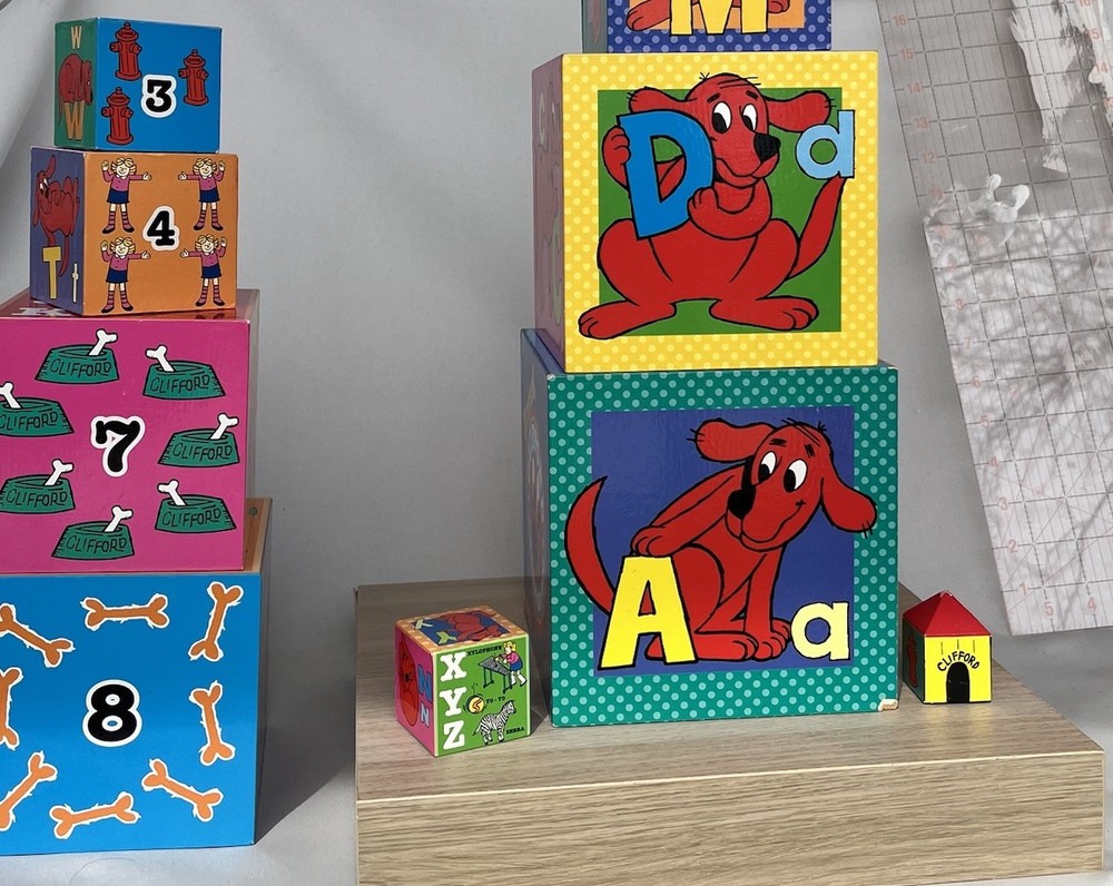 Scholastic Books 1999 Rare CLIFFORD Stacking Blocks CUBE
