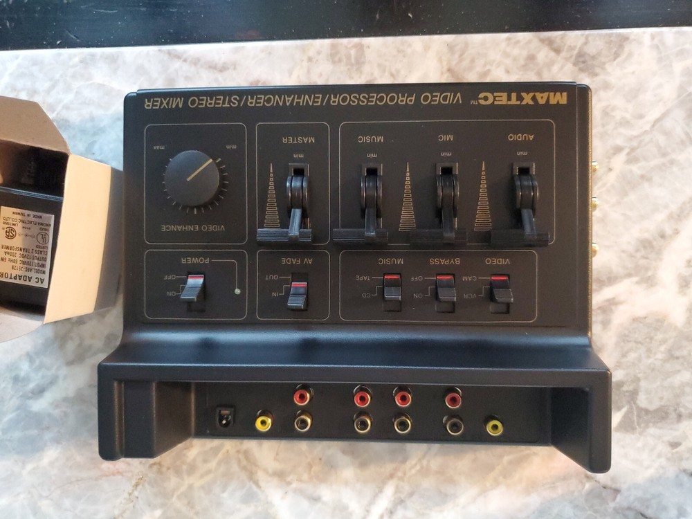 VINTAGE MAXTEC AUDIO/VIDEO PROCESSOR Enhacer Stereo Mixer