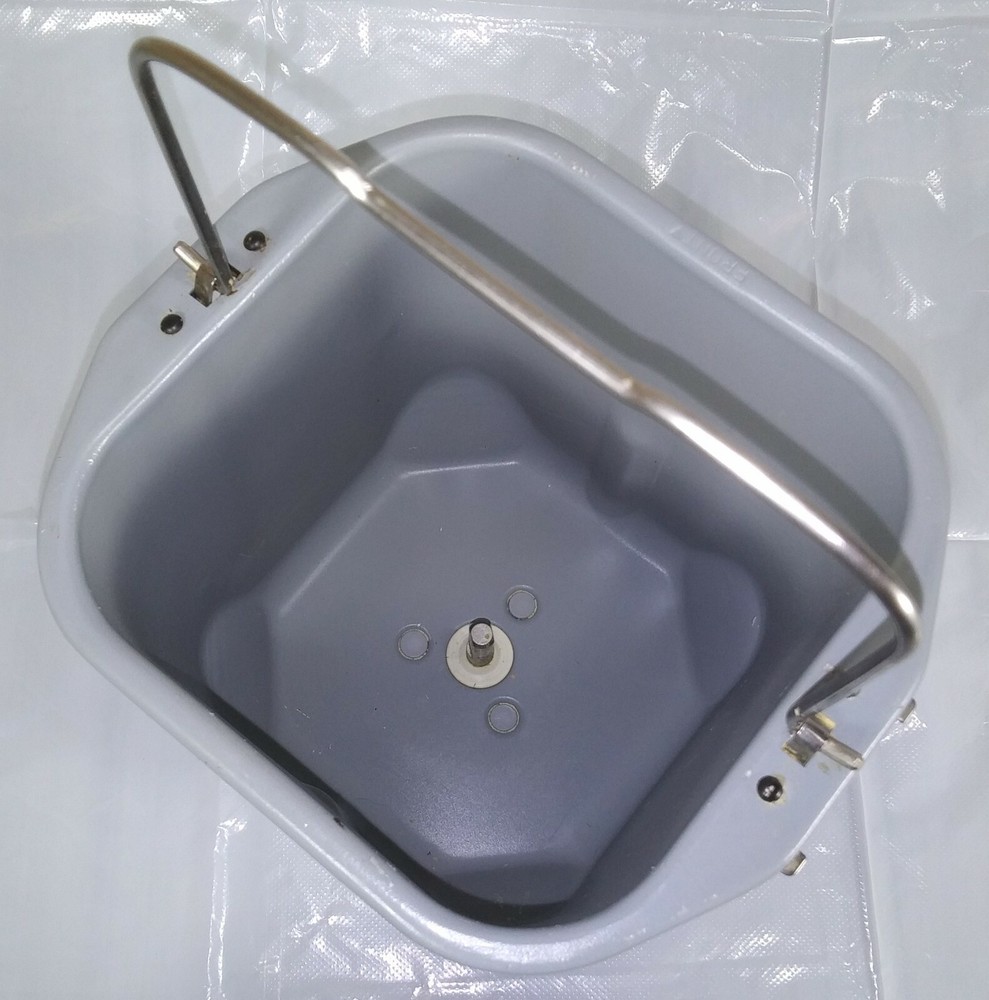 Breadman Bread Machine Model TR-440 Loaf Pan Bucket