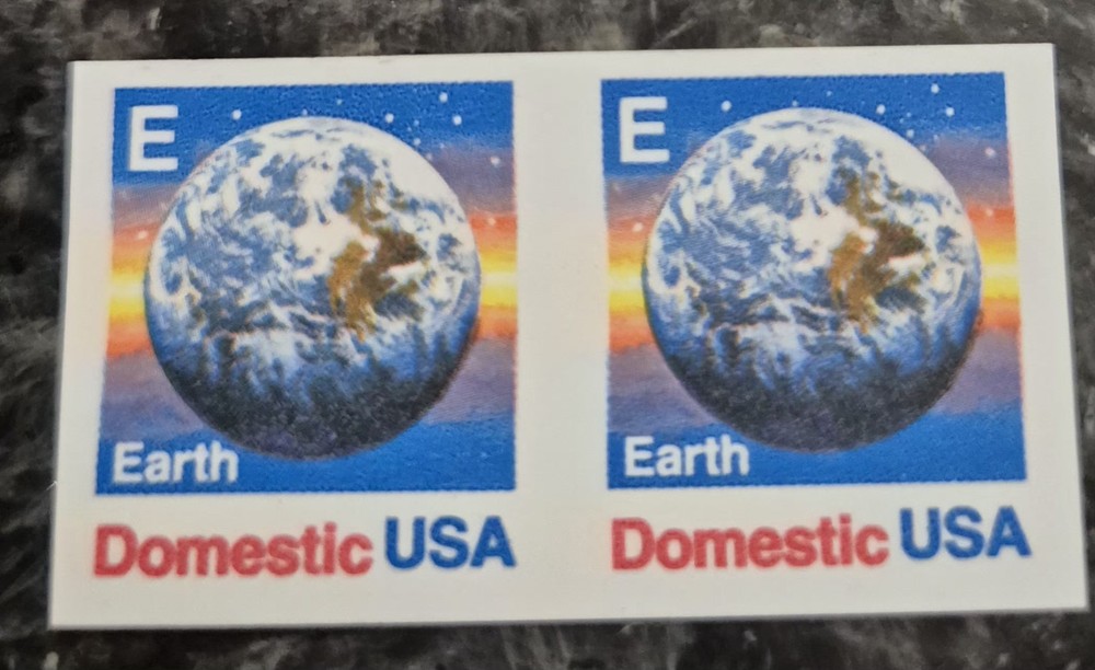 IMPERFORATE ERROR Coil Pair Scott #2279a, (25c) "E" Rate Earth, MNH