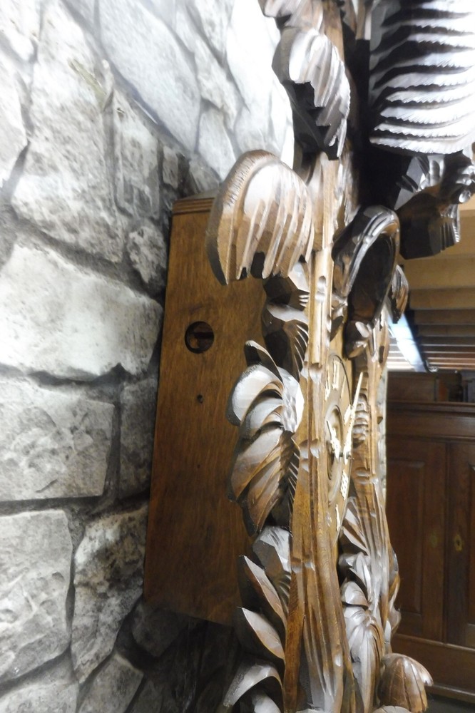 Beautiful large cuckoo clock wall clock wooden clock black forest