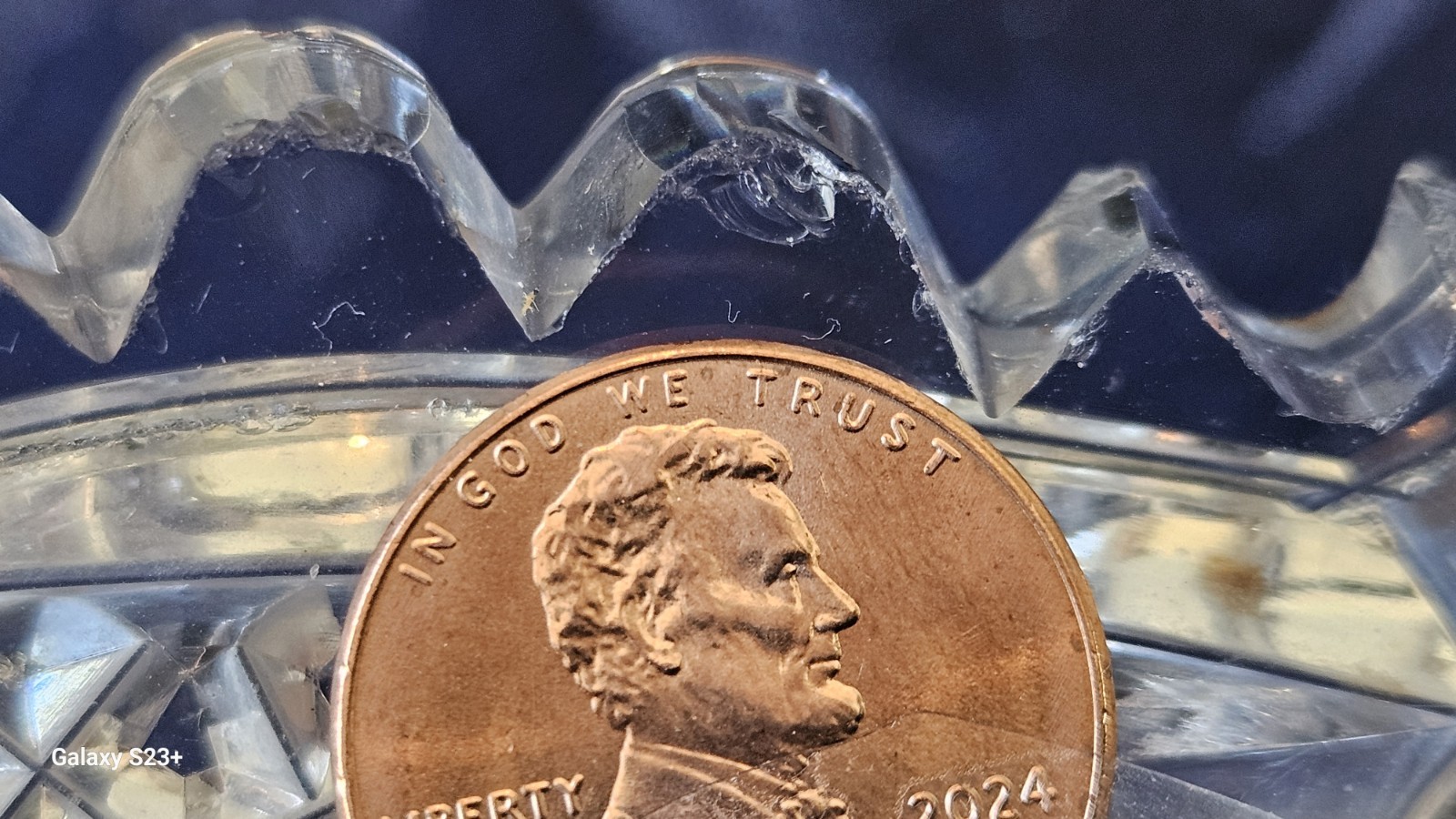 Hawkes "Aberdeen" pattern American Brilliant Cut Glass low dish w sawtooth Rim