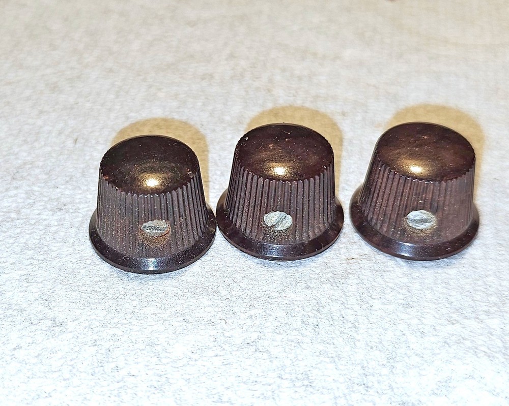 Vintage AMPRO Premier 20 Projector Parts - 3 Small Bakelite Knobs