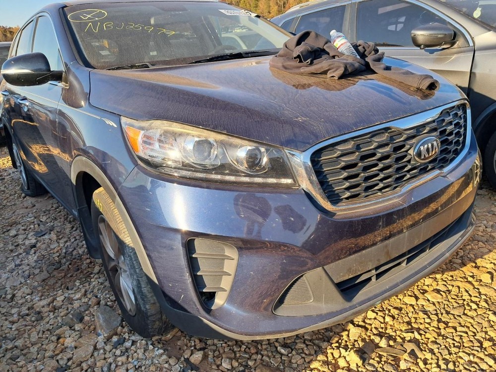 SORENTO 2019 Glove Box 4858111