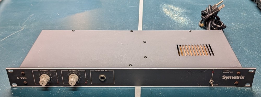 Symetrix A-220 - Rack Mount Studio Amp