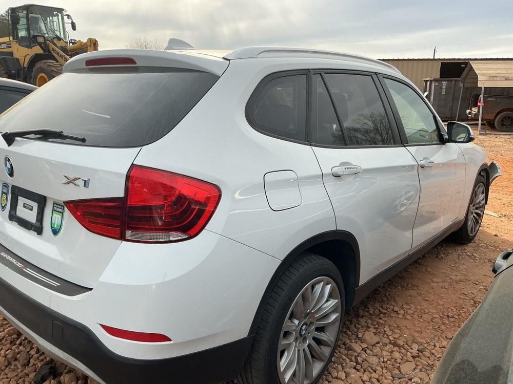 X1 2015 Glove Box 5010486