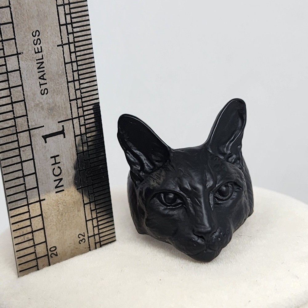Salem Black Metal Kitty Cat Ring