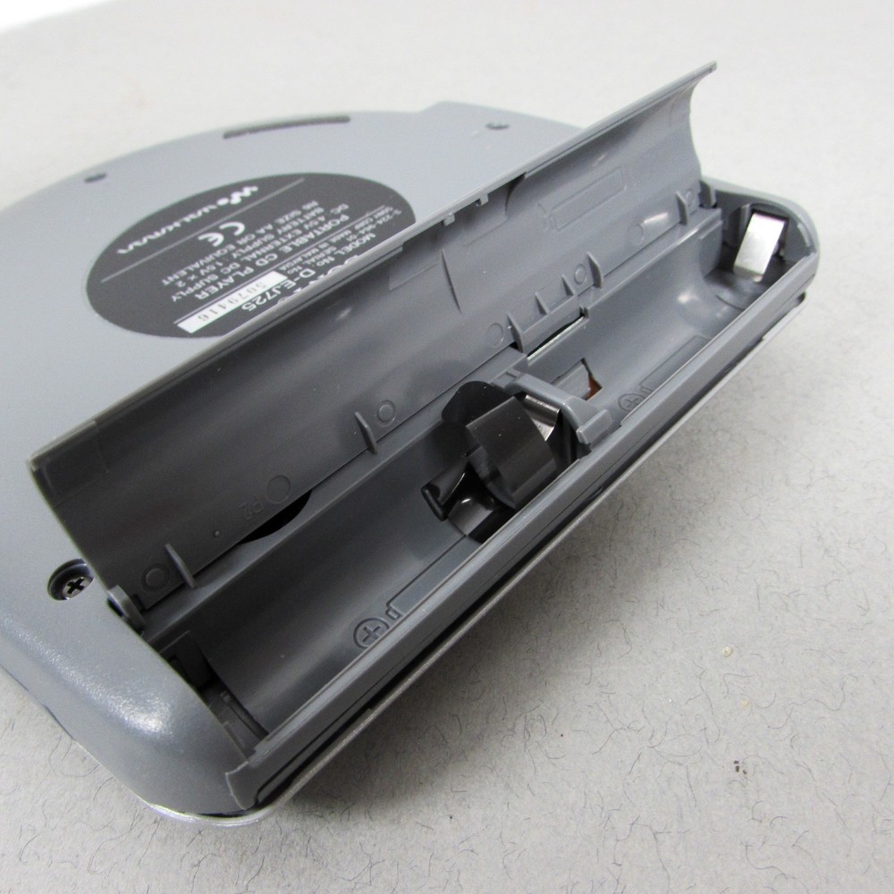 SONY D-EJ725 CD WALKMAN Boxed with Instructions MINT CONDITION PLAYER