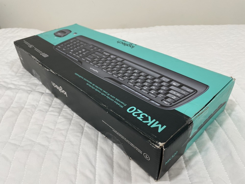 Logitech MK320 Wireless Keyboard Mouse Combo Black