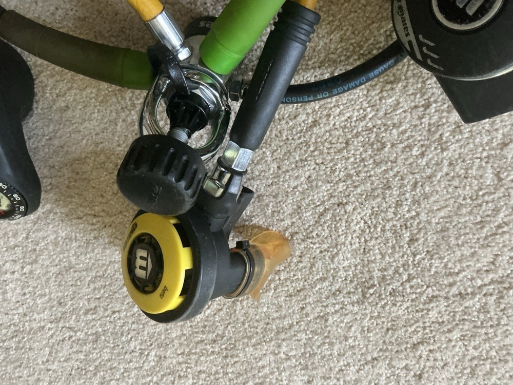 MARES Scuba Diving Regulator First Second Stage Oceanic Compass & Gauge Dive