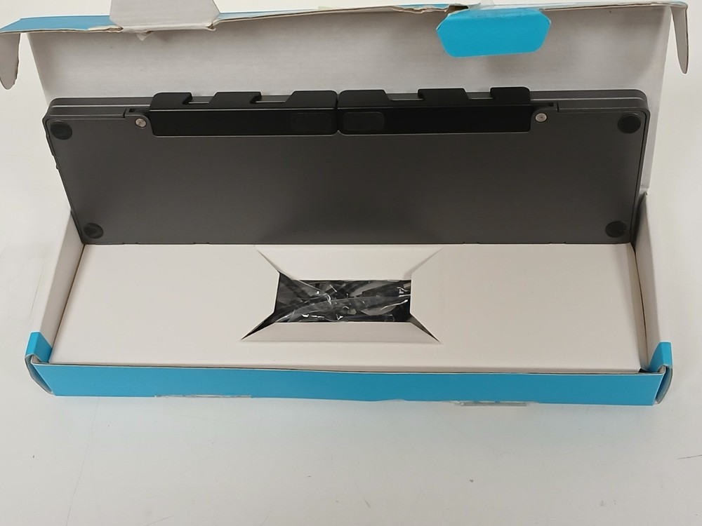 Inland Foldable BT Keyboard With Device Holder