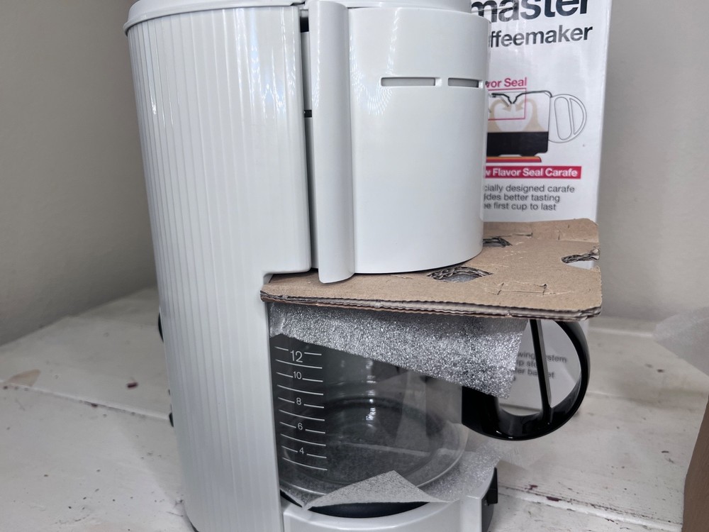 Braun Aromaster KF600 12 Cup Coffee Maker Brewing System New