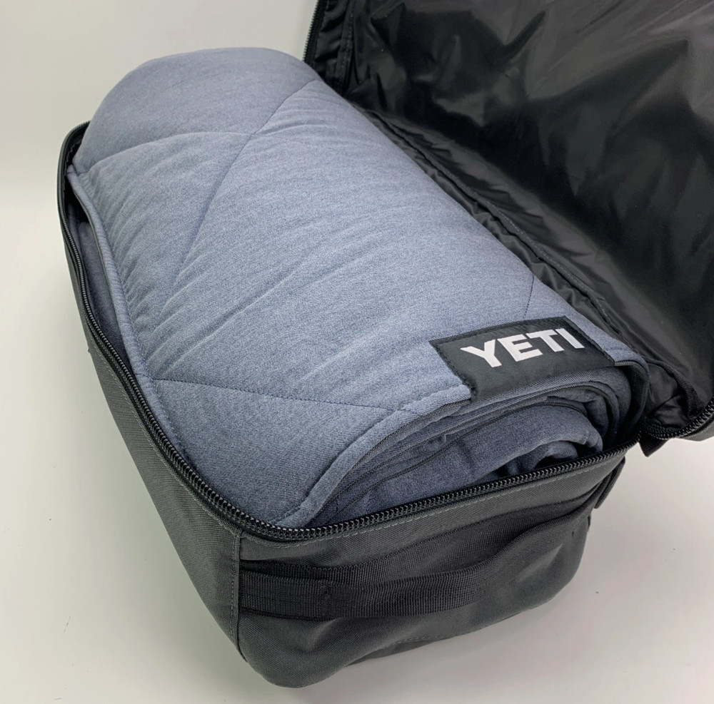 NWT Yeti Lowlands Blanket - Smoke Blue -- New, Never Used!