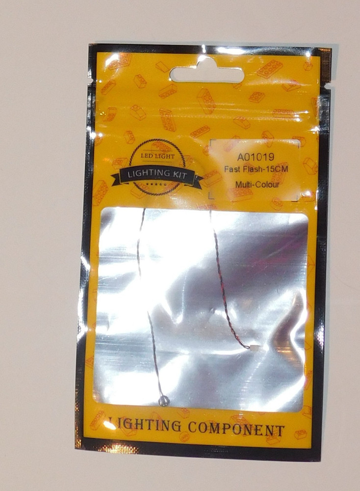 A01019  "Let's Light Up"  Brick World LED lighting  15CM Fast Flash component