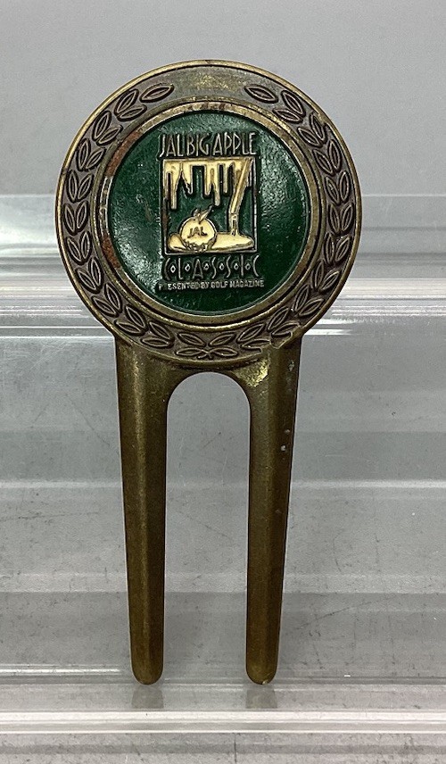 JAL Big Apple Classic Golf Divot Tool