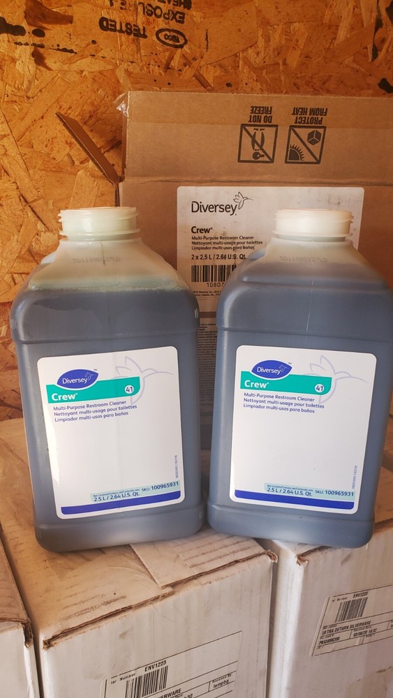2) Diversy Crew Multipurpose Restroom Cleaner 2.5L
