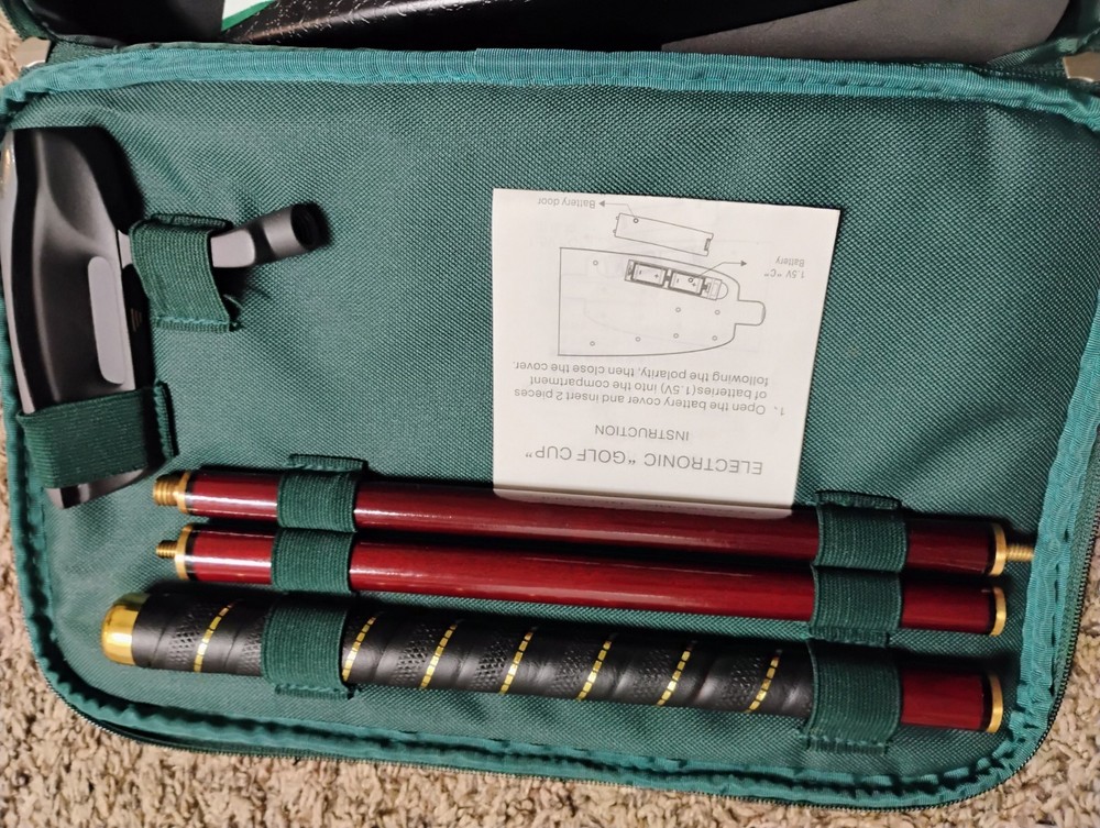JORDAN MARK (JM) PRACTICE PUTT RETURNER SET. Green Case Included
