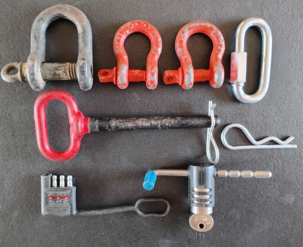 towing accessories lot