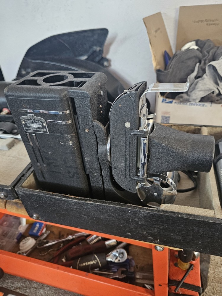 Vintage SVE Tri‑Purpose Projector Model AAA Tested Original Case