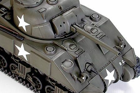 Tamiya - 1/48 U.S. Medium Tank M4 Sherman Plastic Model Kit