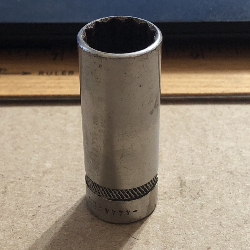 Duro-Chrome 3/8 Drive Deep Socket Size 9/16 4444