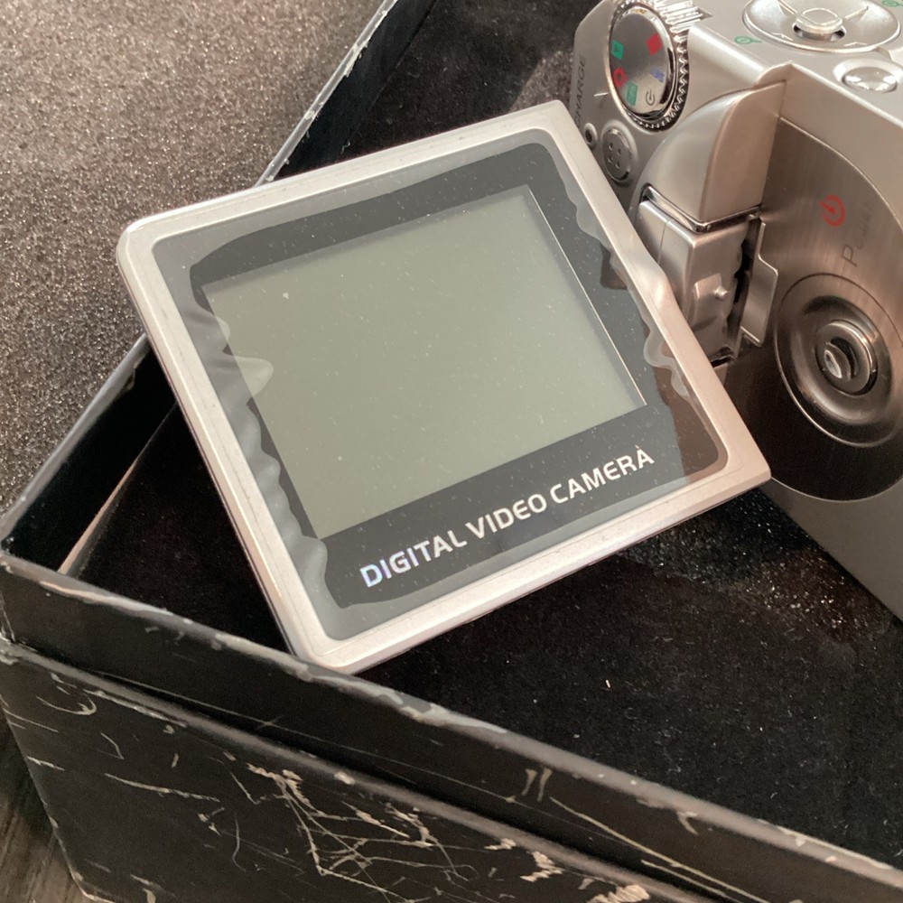 Sonic Snapbox DV51 Digital Video Camera 12 Megapixel