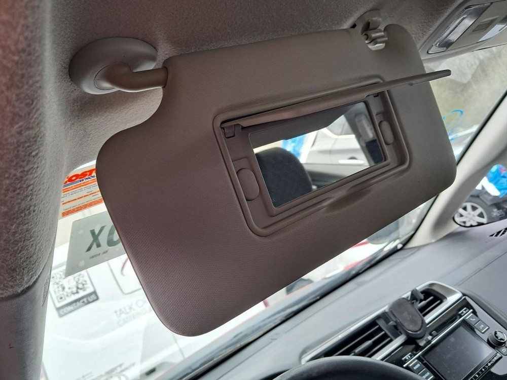 FIT 2016 Glove Box 4889536