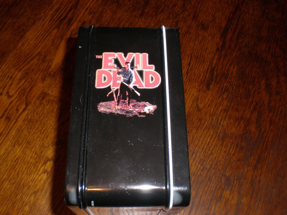 Evil Dead METAL LUNCH BOX WITH DRINKING CONTAIN NECA 2001