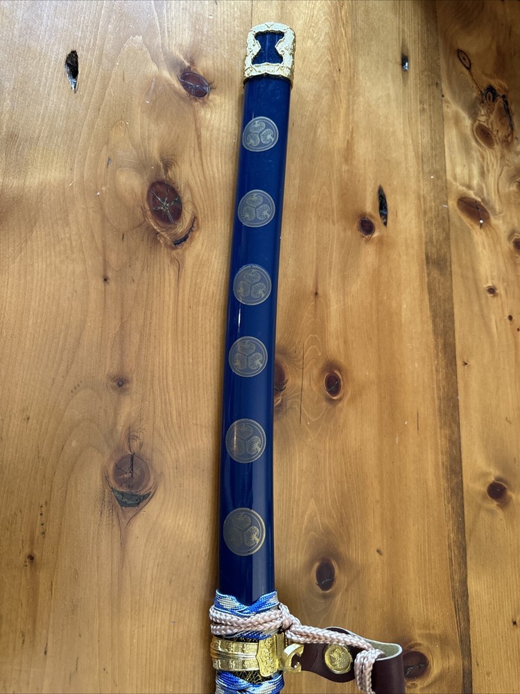 SAMURAI SWORD BLUE W/ CURVED HANDLE 43"