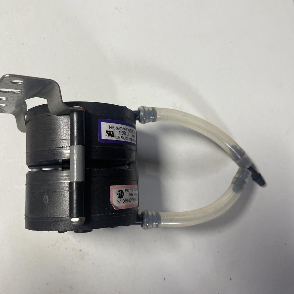 Goodman MPL 111771-13 Dual Pressure Switch Used