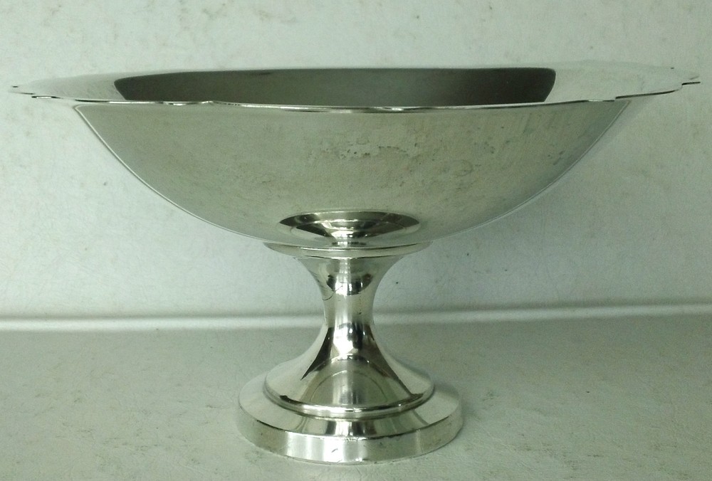 Oneida USA Silverplated Footed Shallow Bon Bon Dish, 3.5” Tall