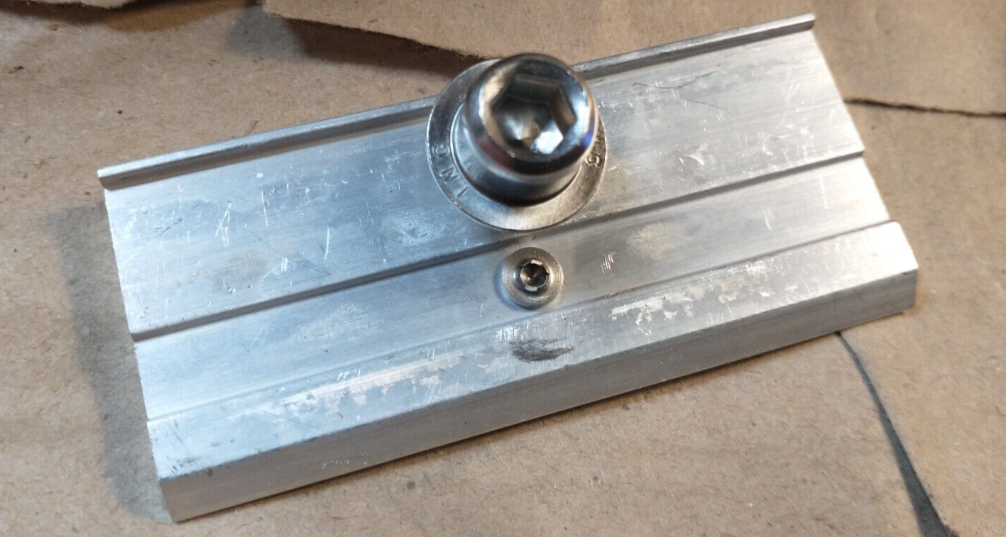 1 Box of 10, UNIRAC Solar 008114M MLPE Mount Assy - Fast Shipping