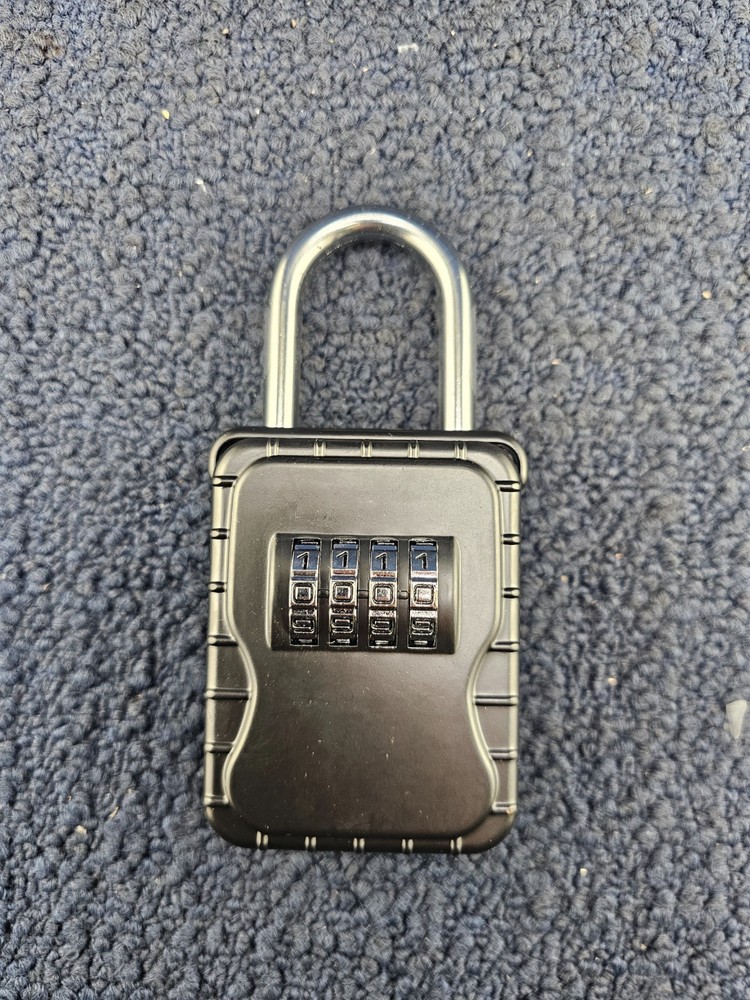 Vault Locks 3200 Lock Box Key Storage 4 Digit Combination Keysafe