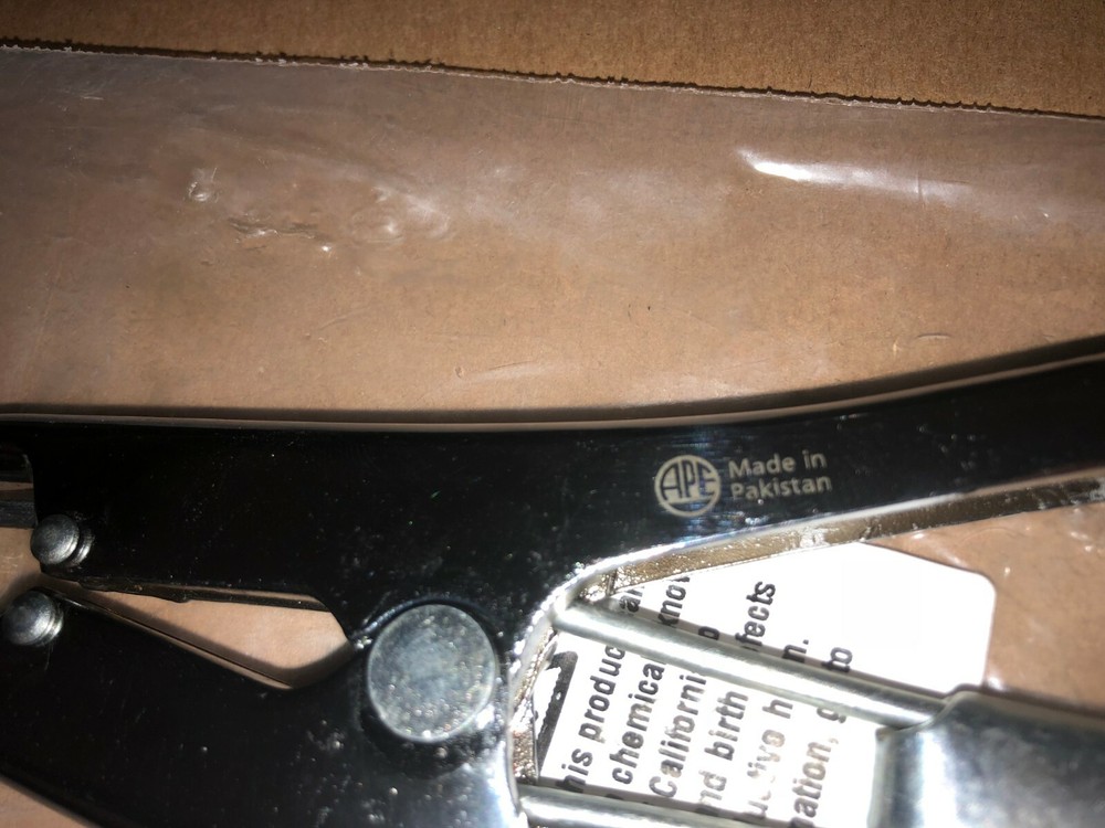 APE Durable Elastrator Tool Castrator Plier Castrate Dock Tail for Sheep Goats