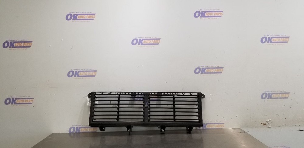 23 DODGE RAM 3500 AIR SHUTTER 6.7L