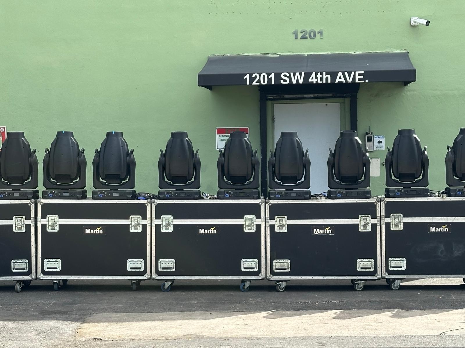 Martin MAC Viper Performance (2 IN A CASE) THS