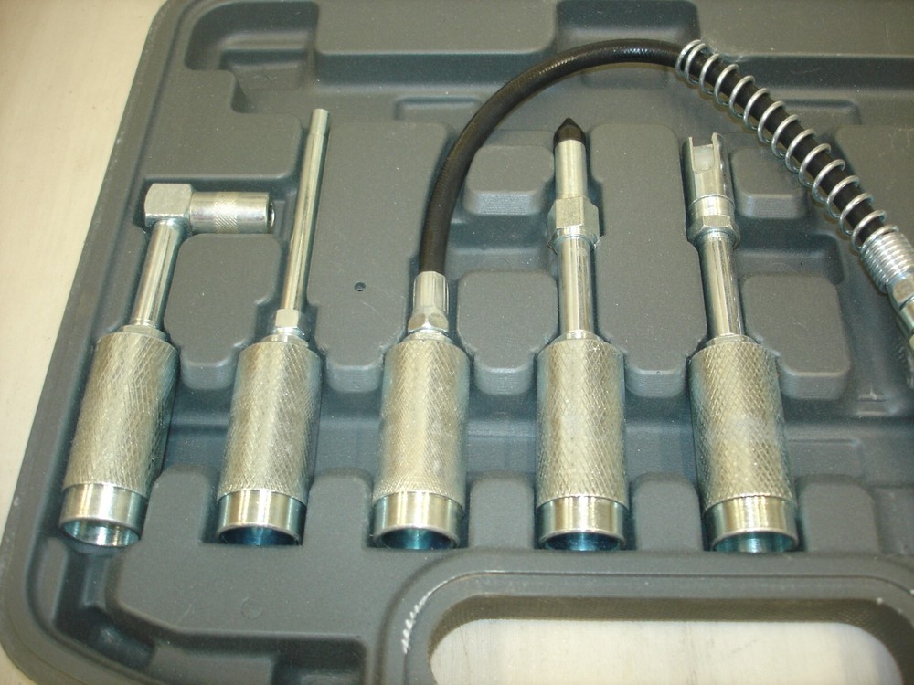 PERFORMANCE TOOL 7 Pc Lube Accessory Kit W50049